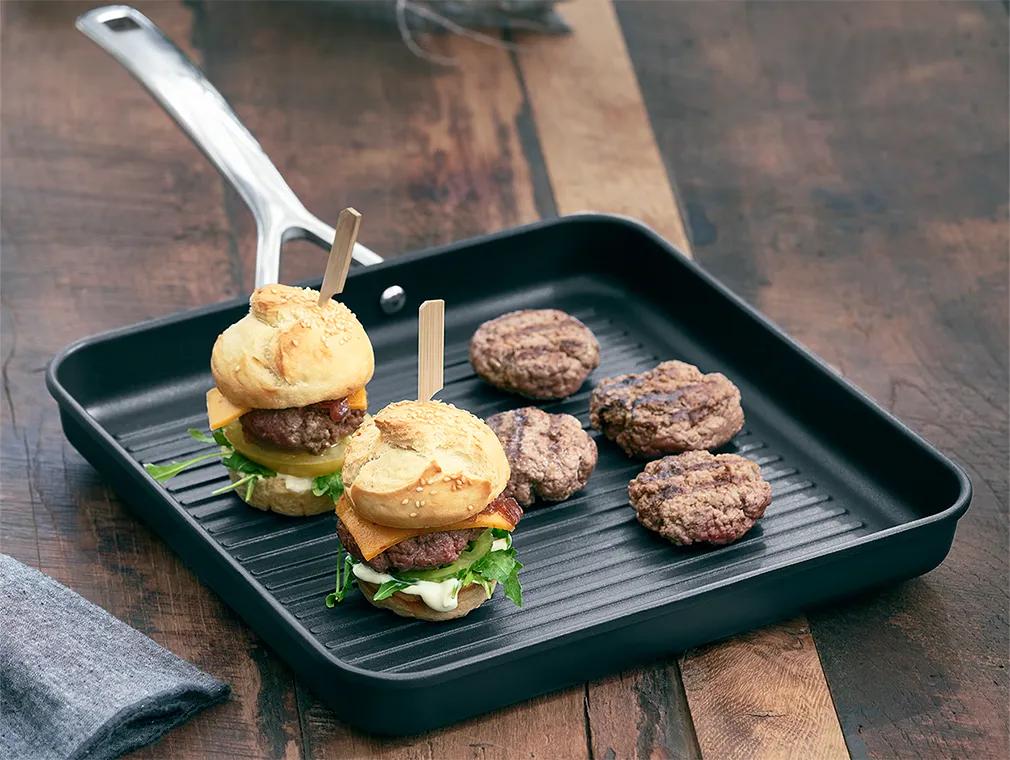 Mini hamburguesa con chutney de cebolla