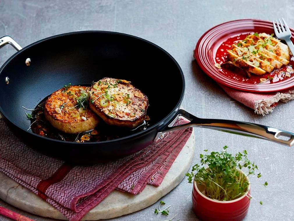 Bistec de apio nabo al estilo japonés